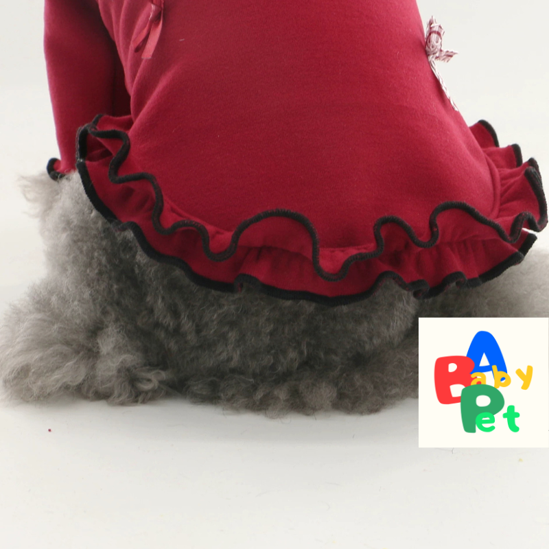 Thick, autumn/winter teddy bear sweater with color-blocked lace trim, perfect for New Year's wear