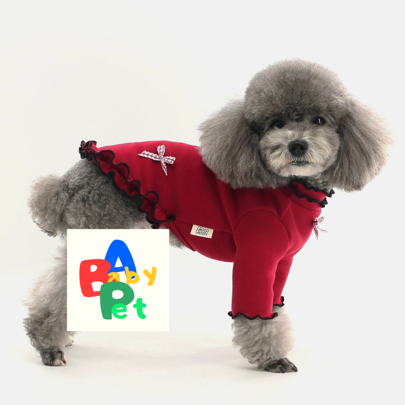 Thick, autumn/winter teddy bear sweater with color-blocked lace trim, perfect for New Year's wear