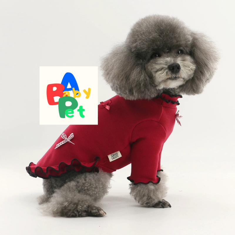 Thick, autumn/winter teddy bear sweater with color-blocked lace trim, perfect for New Year's wear
